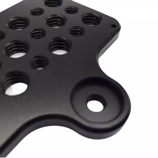Pieza de procesamiento CNC con perfil de extrusión de aluminio de alta calidad y anodizado de varios colores